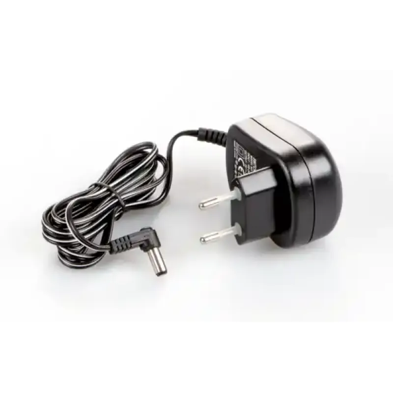 Power adapter
440-902