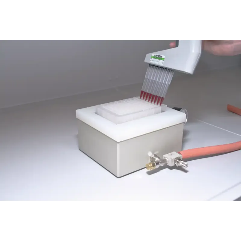 CHROMABOND MULTI 96 vacuum manifold for 96 well monoblocks with reservoir tank, 3 spacer pairs, vacuum gauge, control valve, butyl rubber pad covered with PTFE material: PP